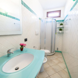 Appartamento Gabbiana bagno con doccia