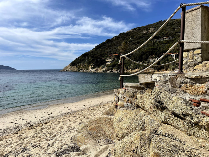 accesso appartamento gabbiana spiaggia forno